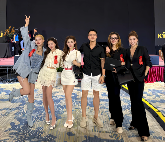 Hành trình Eagle Camp